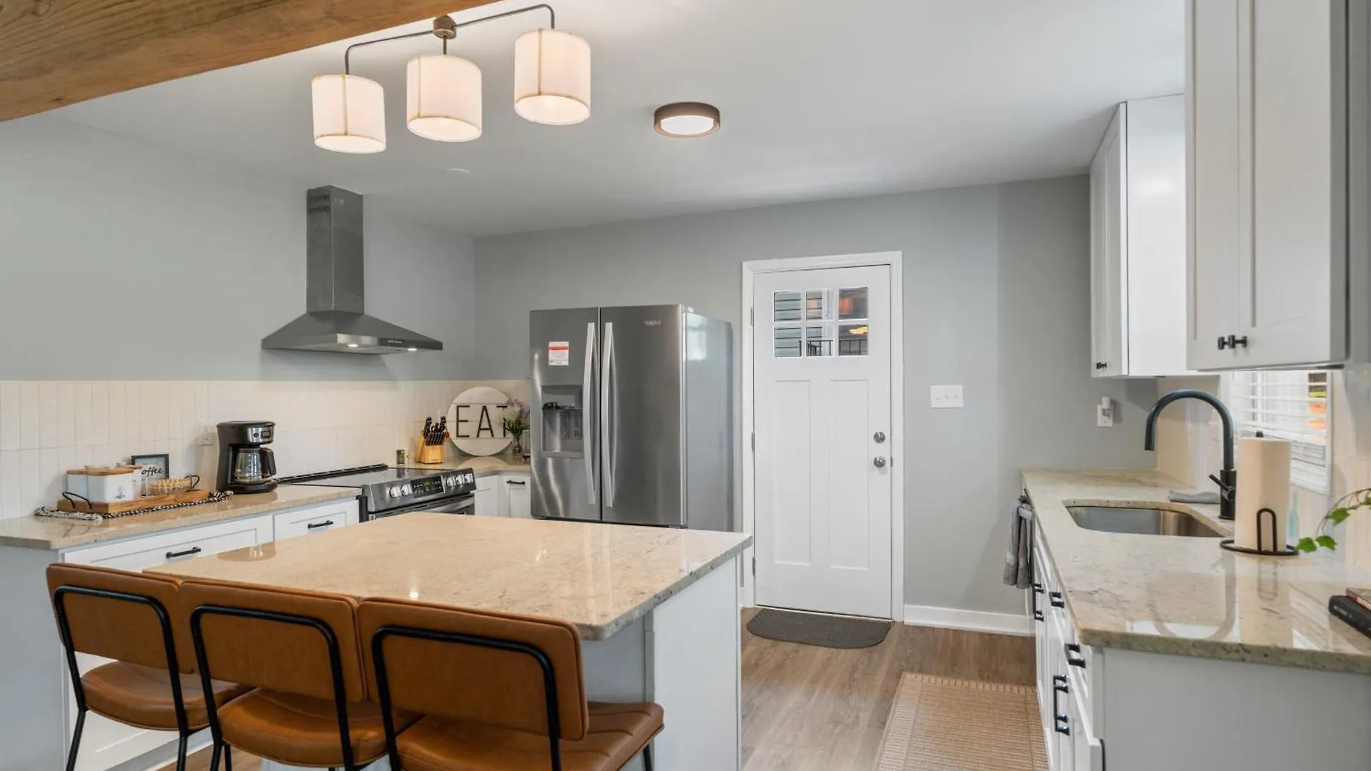 בית נופש Comfortable 4 Bedroom House Minutes From Uptown שרלוט