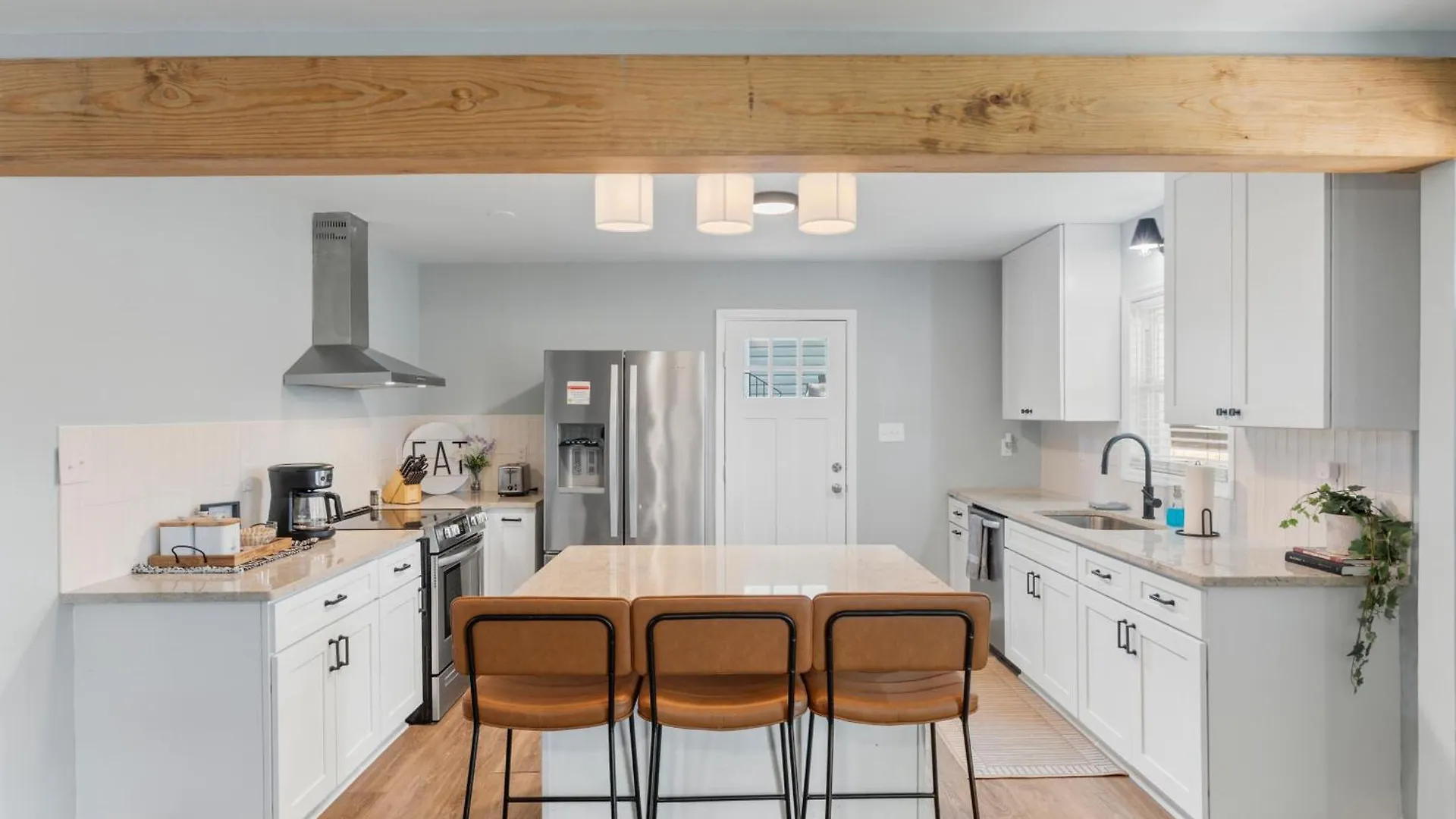 Comfortable 4 Bedroom House Minutes From Uptown שרלוט בית נופש